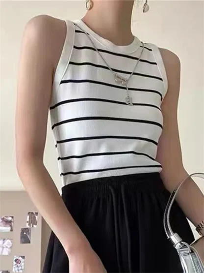 Casual Striped Crop Top - Image 2