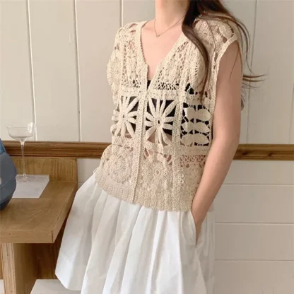Oversized Hollow Out Crop Top - Image 4
