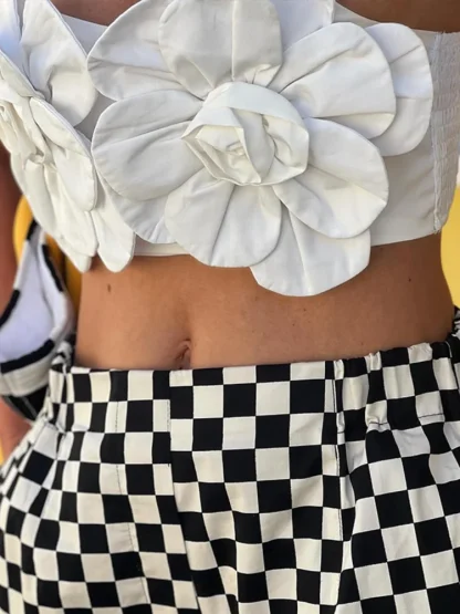 3D Flower Sexy Crop Top - Image 3